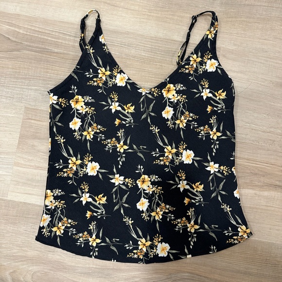 A&F 90s Voopneck Cami Tank - Picture 3 of 4